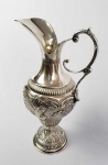 JARRO ALTO EM PRATA DE LEI CONTRASTE 833. DECORADO COM VOLUTAS E GODRONS,  BRASIL, SEC. XX.  34 CM DE ALTURA. 715 G