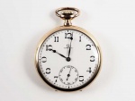OMEGA - RELOGIO DE BOLSO COM CAIXA EM  METAL ESPESSURADO A OURO.  MOSTRADOR IMPECÁVEL. 43 MM DE DIAMETRO.