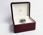 OMEGA SEAMASTER PROFESSIONAL CHRONOMETER. REF. 22545.00 E NÚMERARAÇÃO 81393817.  MOVIMENTO AUTOMÁTICO. ACONDICIONADO EM LUXUOSO ESTOJO ORIGINAL. COM TODOS OS CARTÕES DE GARANTIA. DIAL BLACK, MARCADORES LUMINESCENTES, VIDRO DE SAFIRA, 41 MM DE DIAMETRO (SEM CONSIDEREAR O TAMANHO DA COROA)