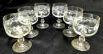 JJ.G DURAND&LIE ARQUES FRANCE - VERRERIE CHRISTALLERIE D'AQUES- - Conjunto de seis taças para vinho branco, lavradas com cachos de uvas. SEM USO - Altura 12 cm e diâmetro 6,5 cm.
