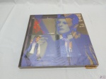 Box de Cd's David Bowie Original. Composto por 3 cd's + um bônus CDV EP. Em ótimo estado e completo.