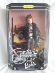 Barbie Harley Davidson, Mattel, 1998,  ruiva, 29 cm, incluindo jaqueta, camiseta, calca , protetor de calca,  botas, lenço, bolsa, boné, óculos e capacete, na embalagem original