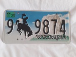 Placa americana, Wyoming, figura do cowboy, alumínio, 2019, 15,5  x 30, 5 cm