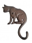Cabideiro de parede em forma de gato, confeccionado em ferro forjado.