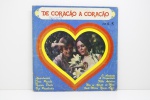 LP - DE CORAÇÕES A CORAÇÕES - VOLUME 3 - CLAUDIO MARCELO E CONJUNTO SENTIMENTAL - 1982 - APRESENTA RISCOS E CAPA NO ESTADO.