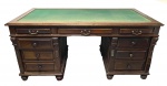 Espetacular mesa de escritório PRESIDENCIAL, em madeira nobre, acompanha chave, Maravilhosa, medindo: 1,65 m comp. x 83 cm x 85 cm