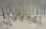 6 flutes em demi-cristal, sendo 4 de um modelo e 2 de outro, medindo: 17 cm alt.