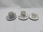 Lote de 3 xícaras de café, sendo 2 em porcelana  e 1 casca de ovo. Um pires com pequeno bicado.