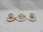Lote de 3 xícaras de café para colecionador em porcelana diversa.