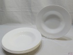 Jogo de 6 pratos de massa em vidro opalinado Acopal frances. Medindo 28,5cm de diâmetro x 4,5cm de altura.