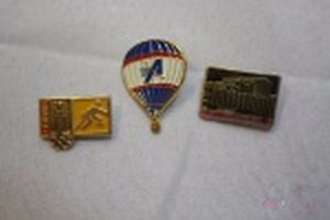 2 Botons Russo E Olimpiada 1980 E 1 Pin Da Tva