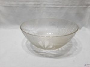 Travessa redonda funda bowl em vidro jateado. Medindo 25cm de diâmetro x 10,5cm de altura.