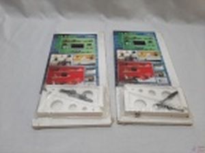 2 prateleiras retangulares completas na cor branca. Medindo 40cm x 20cm.