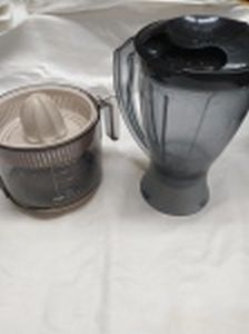 Lote de espremedor de frutas copo de liquidificador. Espremedor não testado