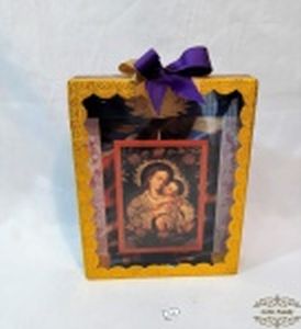 Quadro Decorativo com Gravura Nossa Senhora e menino Jesus. Medida: 24 cm x 19 cm.