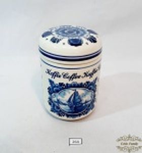 Pote Potiche para cafe   em Porcelana Holandesa Delft azul e branca. Medida: 10,5 cm altura x 9 cm diametro. Apresenta Bicado na Tampa Interior