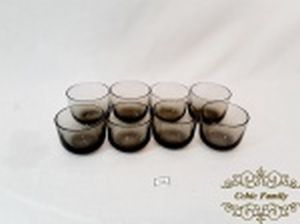 Jogo 8 copos Aperitivo em Vidro Fumê. Medida: 5,5 cm altura x 6,5 cm diametro