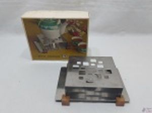 Petit Rechaud Em Aço Inox Hercules, Na Caixa. Medindo 20,5cm x 16,5cm x 6cm de altura.