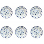 Seis pratos para sobremesa em porcelana azul e branca. Apresenta rendado vazado na borda. Marcas no verso da importante manufatura Royal Copenhagen. Dinamarca, Séc. XIX/X. 20 cm de diâmetro. (Devido a fragilidade desse lote, seu envio só será realizado através de transportadora especializada).