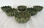 Seis (06) lindos bowls redondos em faiança vitrificada com motivo floral na cor verde. Med. 7 x 16 cm.