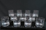 HERING  Onze (11 ) copos para whisky em fino cristal adornado por delicada lapidação em formato de bolinha. Med. 9 cm alt.