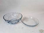 2 travessas vidro marinex, seno 1 redonda funda e 1 rasa. medida 22 cm x 8 cm e 23 cm x 3 cm a rasa