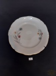 Prato Decorativo em Porcelana DP  Floral Bordas em Ouro. Apresenta Bicado na Borda . Medida 24 cm diametro