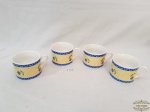 Lote de 4 Xicaras de Ché em Porcelana Decorada Floral. Medida: 5,5 cm altura x 8 cm diametro