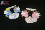 2 Placas de quarto com anjos 2 anjos cada e dizeres: "Aqui dorme um anjo" Medindo: 30cm altura