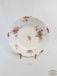 Limoges -Prato decorativo em Porcelana Floral Limoges francesa . Bordas Onduladas. Medidas Sopa 24,5 cm. Apresenta Bicado na Borda
