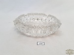 Cinzeiro em Cristal Ricamente Lapidado. Medidas 18 cm diametro x 5 cm altura.