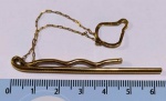 Prendedor de gravatas em Ouro 18K - Mede: 6 cm -  Pesa: 3g.