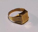Anel quadrado em Ouro 18K - Aro 24 - pesa: 5 g 
