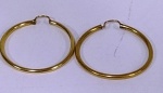 Par de brincos em banho de Ouro - mede: 4 cm 