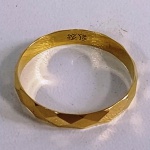 Aliança em Ouro 18K com detalhes geométricos - Aro 19 - Peso: 1,0 g