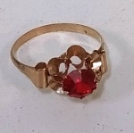 Anel em Ouro  baixo com incrustação de Pedra  Vermelha  - Aro 12 -1,0 g