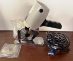 CORTADOR DE TECIDOS SINGER MOD - 950C - 110 V - NA CAIXA NUNCA USADO