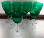 Jogo de 7 taças verdes grandes em demi cristal . Mede: 20 cm (J)
