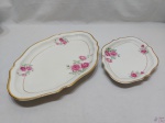 2 Travessas ovais rasa em porcelana Maua floral com friso ouro. Medindo o maior 39cm x 27cm.