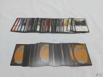 Lote com mais de 100 cartas sortidas do jogo Magic.