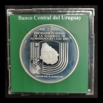 Moeda do Uruguai - 2000 pesos - 1984 - Prata (.900) - 25 g - 40 mm - KM# 88 - XXV Reunião anual da assembléia dos governadores do BID - No acrílico oficial