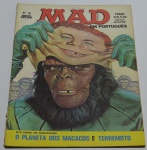 Revista em quadrinhos MAD em português, Nº 19, Editora Vecchi, apresenta uma assinatura de caneta na capa