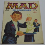 Revista em quadrinhos MAD em português, Nº 21, Editora Vecchi, apresenta uma assinatura de caneta na capa