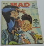 Revista em quadrinhos MAD em português, Nº 25, Editora Vecchi, apresenta uma assinatura de caneta na capa