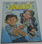 Revista em quadrinhos MAD em português, Nº 36, Editora Vecchi, apresenta uma assinatura de caneta na capa
