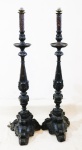 DIVERSOS - Par de toucheiros em madeira nobre esculpido, adaptados para abajures. Alt. 142 cm.