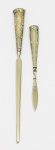 DIVERSOS - Lote de espatuleta para abrir correspondências e espatula com fio na lâmina, cabos em Alpaca. Med. 20 cm e 13 cm.