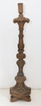 Antigo tocheiro sacro em madeira nobre, esculpido e entalhado. Séc. 105x24x10 cm.