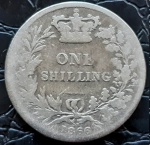 REINO UNIDO ONE SHILING 1866 PRATA .925% 5.6 GRAMAS, 23.5 MM .VALOR ESTIMADO EM CATALOGO PARA MBC 50 DOLARES ( 290,00 REAIS ) BC 22 DOLARES ( 127,00 REAIS )