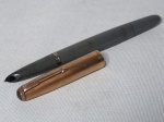 PARKER - Caneta tinteiro americana, inscrições 1/10. Banhada a ouro 16k, apresenta desgastes. Comp. 14cm.